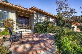 Barbara Hunt 1552 Skyhawk Rd Escondido Ca 92029 Http Tours Virtuance Com 439216 Custom 1 St Diy Outdoor Furniture Plans Outdoor Furniture Plans Shade Trees