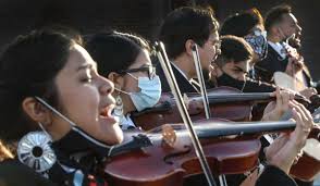 Move better, feel better: Former Olympian practicing physical therapy in  Cedar Lake