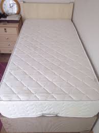 Istikbal Tek Kisilik Baza Ahsap Baslik Ve Yatak Modelleri Ve Fiyati Dekopasaj