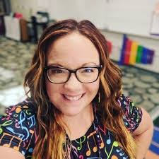 Lori Stovall's Instagram, Twitter & Facebook