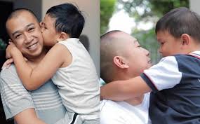 Sebelum nedim nazri dan nora danish melangsungkan perkahwinan, nedim terlebih dahulu berkahwin dengan nabilah khan atau mesra dipanggil bee khan. Nedim Bersyukur Dre Kembali Ke Pangkuan Kongsi Saat Manis Bersama Gempak