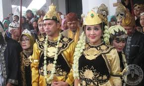 Sumedang larang bylo islámské království v západní jávě. Khidmat Dan Sakralnya Kirab Panji Keraton Sumedang Larang Jatinangor Online Media