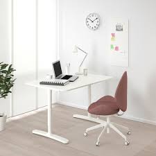 Damn i haven't blogged in a while. Bekant White Desk 120x80 Cm Ikea