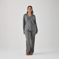 Women's Cooling Pyjamas: Iced Long Sleeve PJ Set for Women | Hush Canada