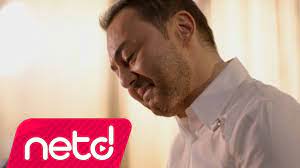 He shared a simple version of karabiberim with his listeners during an ordinary radio broadcast. Serdar Ortac Biz Istemezsek Youtube