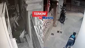 Perdana menteri datuk seri najib tun razak menzahirkan rasa sedih atas tragedi kebakaran pusat tahfiz darul quran ittifaqiyah yang mengorbankan lebih 20 nyawa awal pagi semalam. Dendam Sampai Bakar Tahfiz