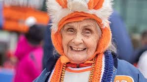 Lashay Mitchell's Instagram, Twitter & Facebook