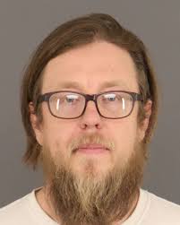 Red flag' hearing set for man who allegedly threatened to kill metro-area  DA