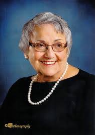 Marcella Kahn's Instagram, Twitter & Facebook