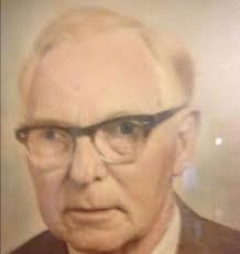 Chester Cochran's Instagram, Twitter & Facebook