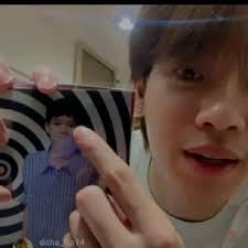 Lilin (Lilin_lilinn@)