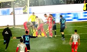 Cu vârf și îndesat! A venit "nota de plată", după scenele care l-au făcut pe Chivu să intre pe teren