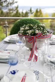 Borddekking 17 Mai Google Sok Beautiful Table Table Decorations Home Decor