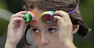 A family of swimming Superstars competes