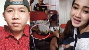 Nella tri kharisma nama populer : Nella Kharisma Cak Malik