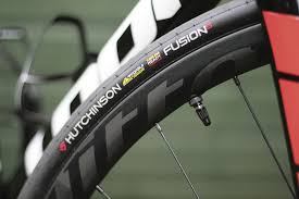 Not applying soapy water to the rim and around the tire entire tire bead to ease the tire onto the rim may result in a poor seal between the rim and tire bead, causing air leaks. Tubeless Tyres Are You Doing It Properly Cycling Weekly
