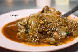 Since the year 1976, it has been very popular in the neighborhood for their ckt basah until 5 in the morning. Char Koay Teow Parit Longkang Bayan Baru Penang Crisp Of Life