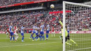 Use kickoff's sophisticated algorithm to help you with your strategy and improve your betting success. Ajax Is Tegensputterend Heerenveen Na Rust Te Machtig Nos