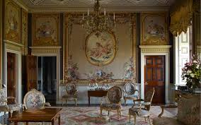 I pasted all the textures of the room and the positions in which i normally find. The Drawing Room S History