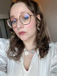 FIF I have to go to an event tomorrow where my ex-husband and his new GF  will also be, so please hype my single-as-a-neurospicy-pringle *ss up  because it's going to be t o r t u r