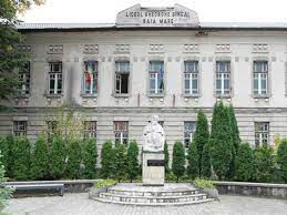 Liceul mihai eminescu, baia mare. 100 000 De Lei Pentru Centenar La Colegiul NaÅ£ional Gheorghe Sincai Baia Mare Graiul MaramureÈului Cotidian Independent Al JudeÈului MaramureÈ
