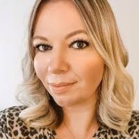 30+ "Lisa Squire" profiles