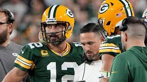 NFL player shuffle starts but no movement for Packers' Aaron Rodgers