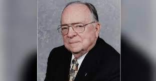 Ellis Porter's Instagram, Twitter & Facebook