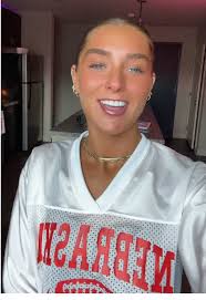 M A D D I E 🐆 💋 (@m.roach)