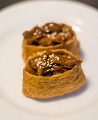 Vegan Inari Sushi With Teriyaki Duck Fongolicious So Delicious Food Delicious Sushi