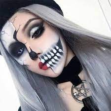 La catrina, ein skelett, das stilvolle weibliche kleidung trägt, ist zum schminkidee für halbes gesicht: Makeup 2018 15 Scary Halloween Mouth Teeth Half Face Makeup For Girls Beauty Tips And Trick Half Face Makeup Halloween Makeup Looks Halloween Makeup