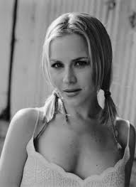Micah, please!: Crush of the Week: Julie Benz