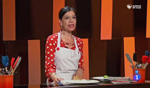 She is a younger sister of the renowned. Monica Bardem La Concursante Incomoda De Masterchef 8 Cine Y Television Los40