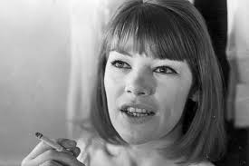 She was born on may 09, 1936 (85 years old) in birkenhead, england. Classify British Actress Glenda Jackson