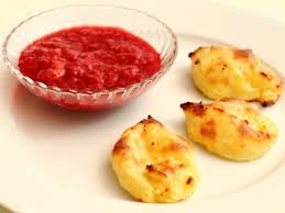 Babyrezept Fur Pureewolkchen Einfaches Fingerfood Aus Kartoffeln Fur Babys Ab 6 Monaten Schmeckt Suss Und Herzhaft Baby L Baby Rezepte Fingerfood Babynahrung