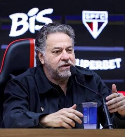 🚨 A audi&ecirc;ncia de Julio Casares na Comiss&atilde;o de &Eacute;tica do S&atilde;o Paulo est&aacute; MANTIDA. Mesmo com a ren&uacute;ncia do Conselho e o pedido de afastamento, o processo segue e Casares dever&aacute;