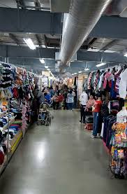 Please call flea markets prior to visiting them to ensure they are open and operational on the days listed. Flea Market Fortunes