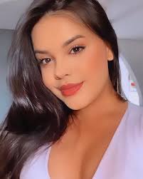 🟢 En línea 📩 Tienes (23) mensajes privados de Sara Pulsa el corazón para  aceptar los mensajes