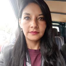 Paola Claure Camacho engadiu unha...