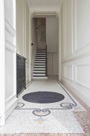 Sol D Entree D Un Maison De Maitre Mosaique Eclairage De Couloir Maison De Maitre Maison