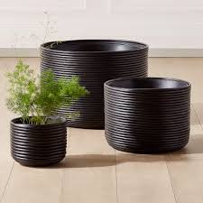Drainage holes are great for exterior plants. The 16 Best Pots For Indoor Plants According To A Plant Stylist Usanewswall