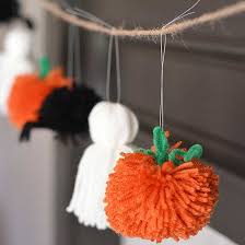 37 Easy Halloween Crafts Ideas For The Most Boo Tiful Home Ever Halloween Yarn Halloween Garland Halloween Diy Crafts