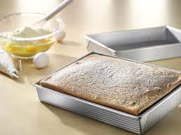 Watch from all sides as your food heats evenly, and then use the handles to safely bring the attractive dish right to your table. Usa Pan Usa Pan Rectangular Cake Pan