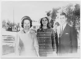 Lynda bird johnson robb (born march 19, 1944) is the elder of the two daughters of former united states president lyndon baines johnson and former first lady lady bird johnson. Lady Bird Johnson Lynda Bird Johnson And Charles Robb Pose For A Picture The Portal To Texas History