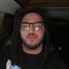 Cristiano Ronaldo won the 2008 FIFA World Player of the Year award 14 years  ago today. Some outfits here.