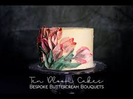 Superstar cake makers like sweet bloom cakes and queen of hearts. Buttercream Tulips With Palette Knife Youtube
