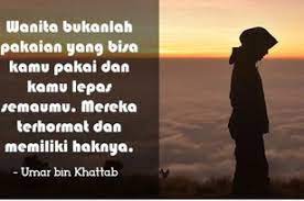 Cinta adalah sesuatu yang tak akan pernah lepas dari kehidupan kita, baik cinta untuk pasangan, cinta untuk keluarga, dan cinta pada sesama makhluk. 60 Kata Kata Bijak Islami Tentang Wanita Muslimah Sebagai Pedoman Sehari Hari Dream Co Id