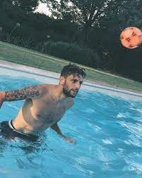 Ich danke auch allen italienern, die uns heute hier im stadion oder von zu hause aus unterstützt haben. Domenico Berardi Freundin Vermogen Grosse Tattoo Herkunft 2021 Taddlr