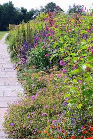 Long Border White Flower Farm Garden Design By Fergus Garrett Of Great Dixter Perennial Bed F Water Wise Landscaping White Flower Farm Waterwise Landscaping