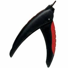 The guillotine type dog nail clipper. Guillotine Nail Clipper For Dogs And Cats